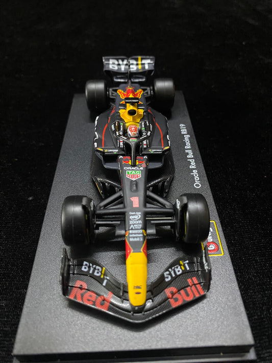 Bburago - 1/43 Scale Model Compatible with Red Bull Oracle Racing RB19# 1 Compatible with Max Verstappen Formula 1 Miniature Model 2023 (Blue)