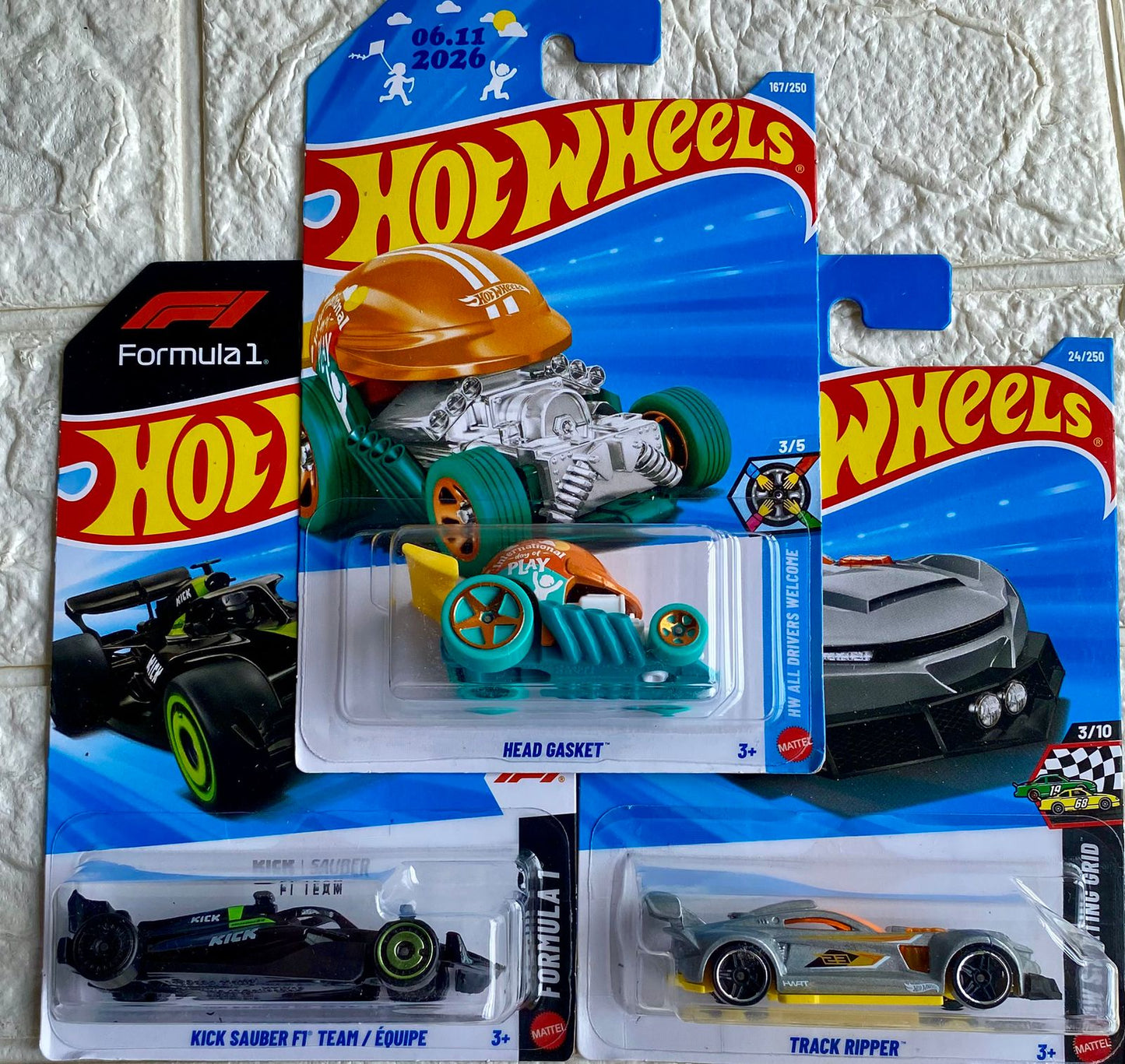 PACK OF 3 - KICK SAUBER FT TEAM / ÉQUIPE, HEAD GASKET™ and TRACK RIPPER™