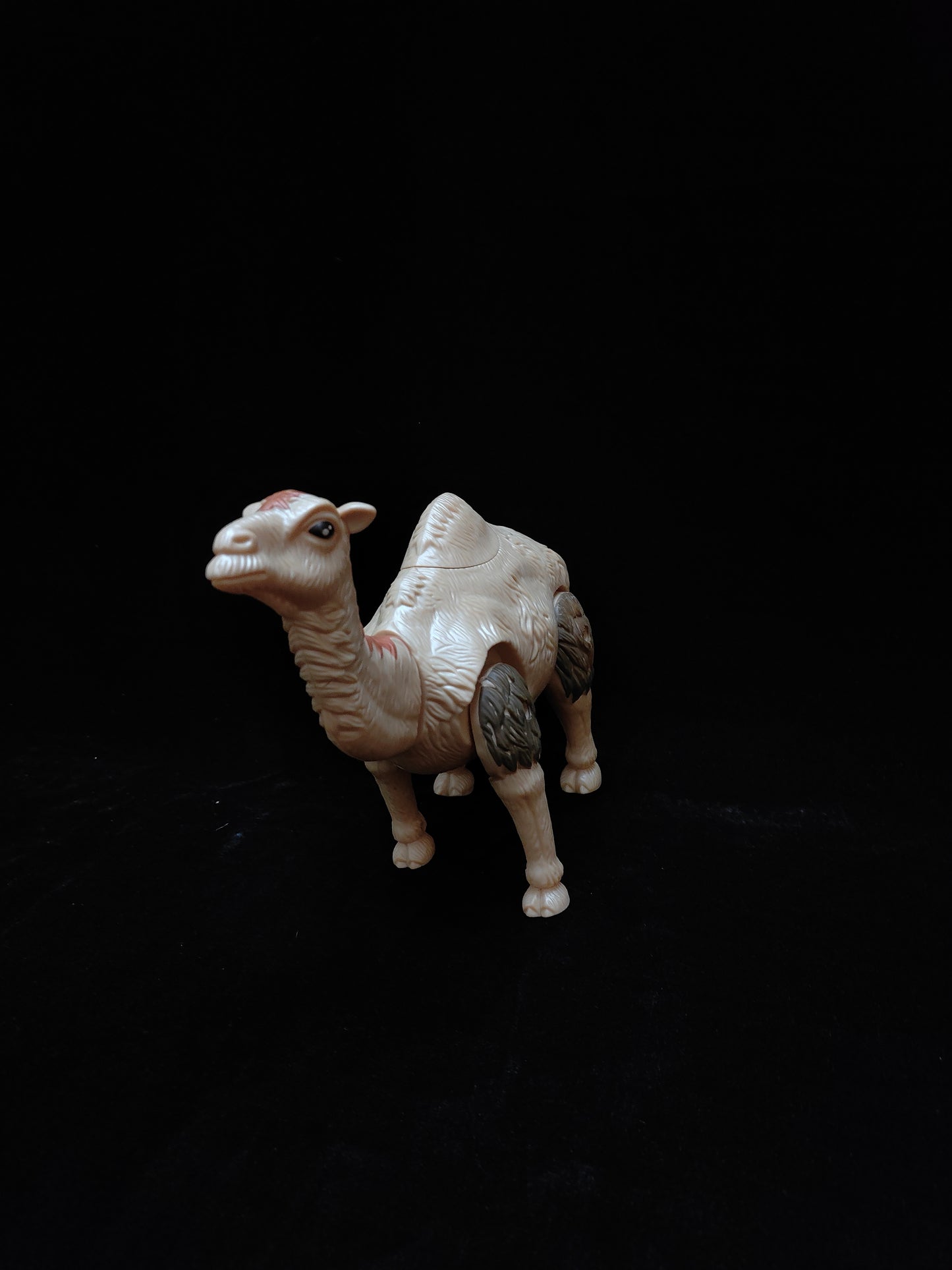 Electric Desert Camel Toy for Kids and Toddlers with Music - The Walking Desert Animal Figure with Grunting Sound, Automatic Swinging Head and Tail