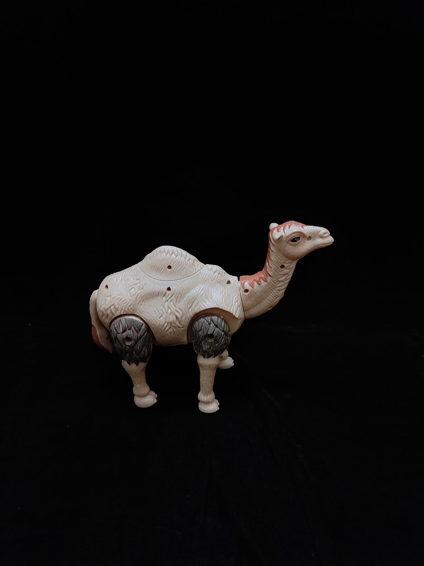 Electric Desert Camel Toy for Kids and Toddlers with Music - The Walking Desert Animal Figure with Grunting Sound, Automatic Swinging Head and Tail