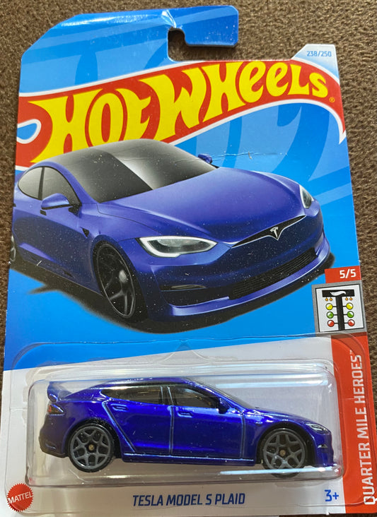 TESLA MODEL S PLAID