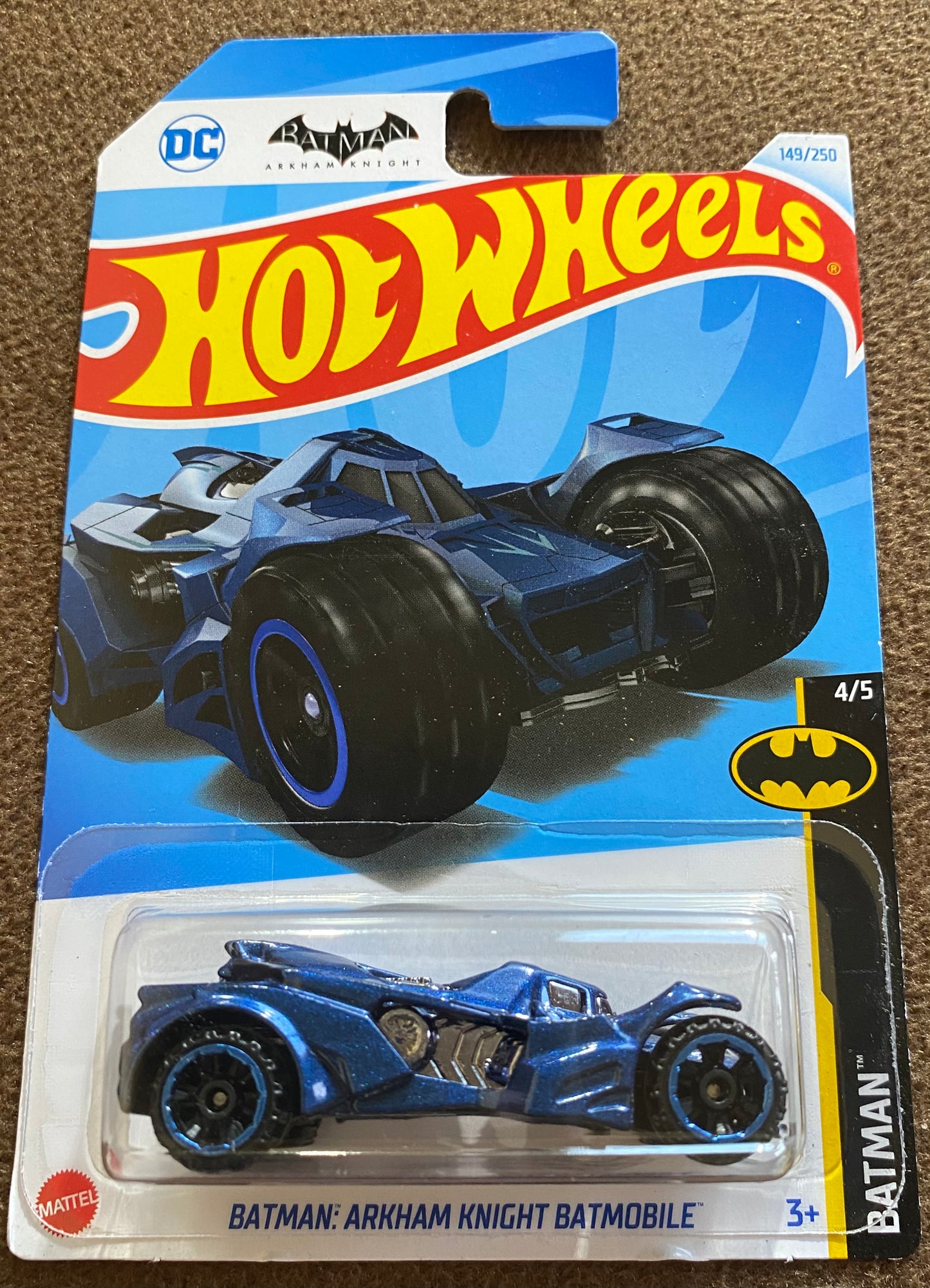 BATMAN: ARKHAM KNIGHT BATMOBILE