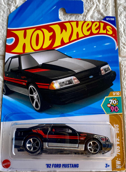 '92 FORD MUSTANG