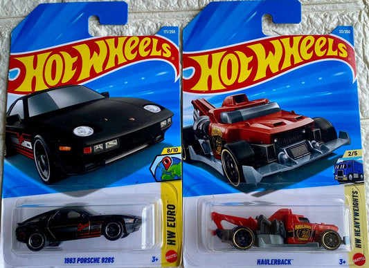 PACK OF 2 - 1983 PORSCHE 928S and HAULERBACK™