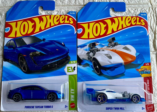 PACK OF 2 - PORSCHE TAYCAN TURBO S and TWIN MILL™
