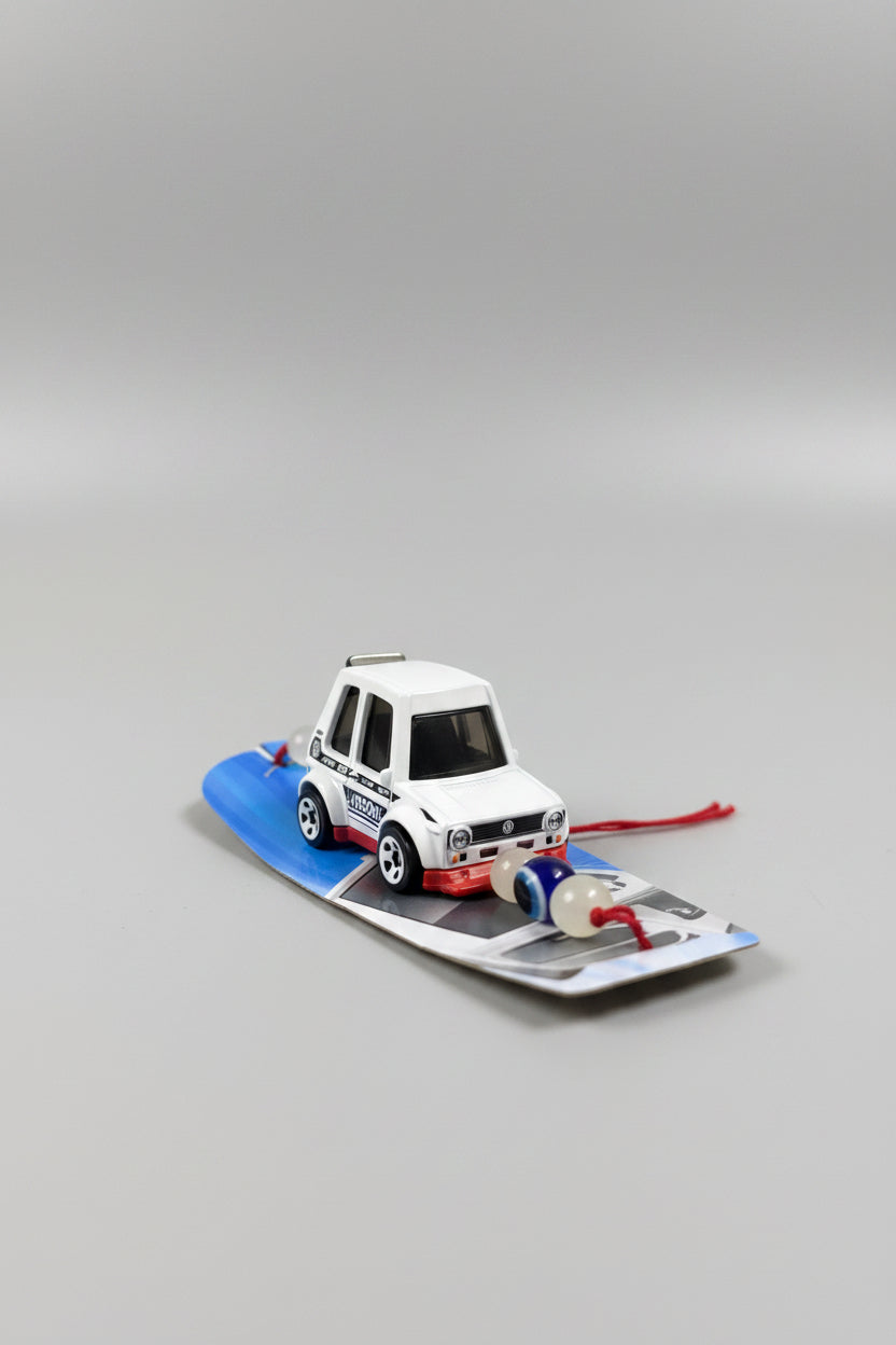 TOONED™ VOLKSWAGEN GOLF MK1 3+ RAKHI